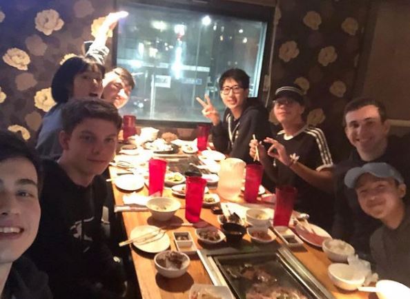 39daph with her friends