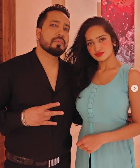 Aditi Mistry with singer Mika Singh