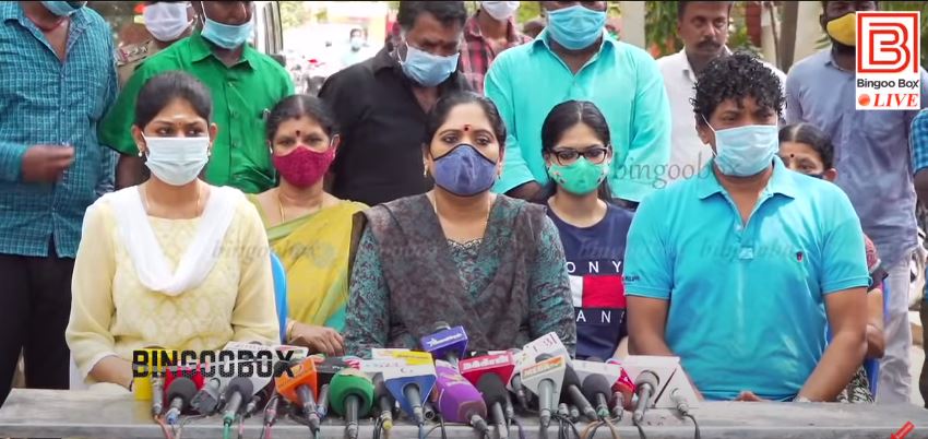 Amritha Nandini Vivek and her family on her dad's funeral