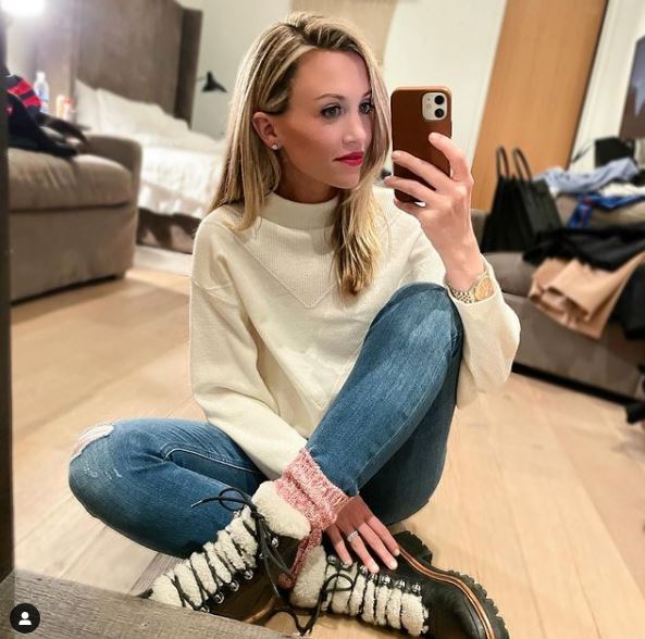 Carter Comstock sister Kerry Wystrach.