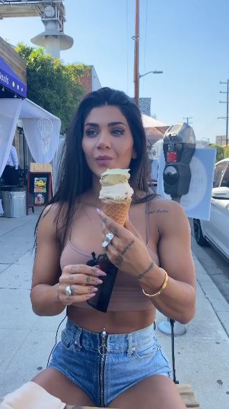 Deniz Saypinar eats protein ice-creams