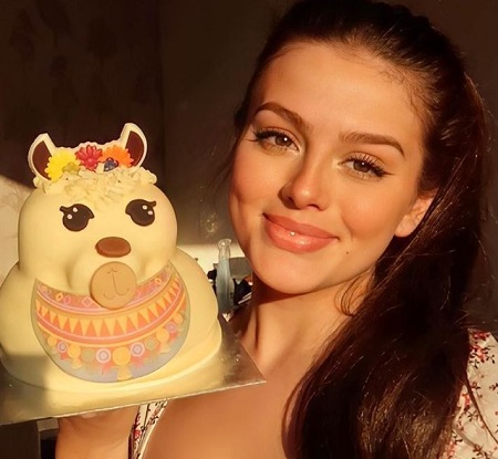 Emily Black age is 21 years as of 2021