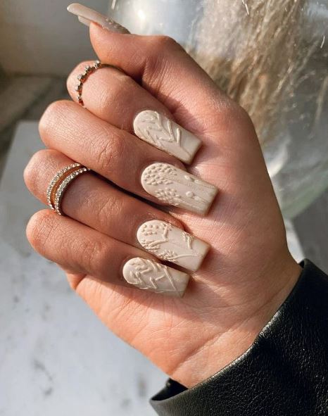 Gianna Hammer loves nail art