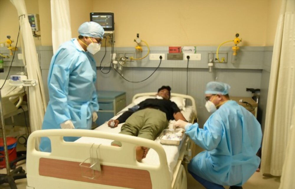 Karnataka Govt Issues An Order to Reserve 75% Beds For Covid Treatment