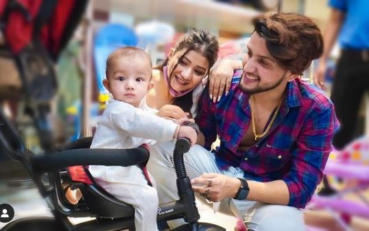 Khushi Punjaban with her husband Vivek Choudhary and son Raja Choudhary