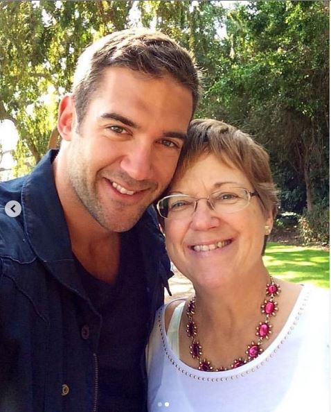 Lewis Howes with his mother Diana Howes.