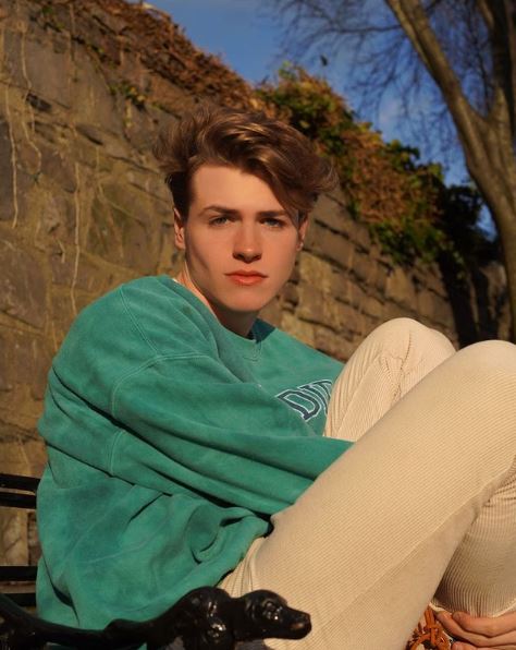 Lewis Kelly wiki