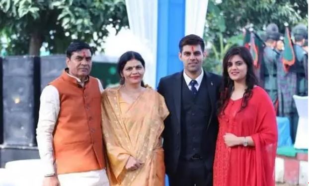 Abhinav Chaudhary father, mother, and wife
