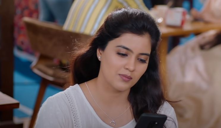 Actress Amritha Aiyer as Thulasi in Vanakkam Da Mappilei