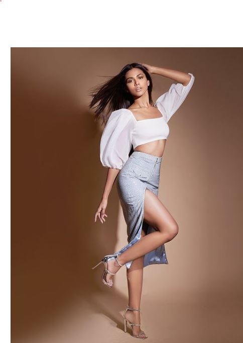 Adline Castelino height