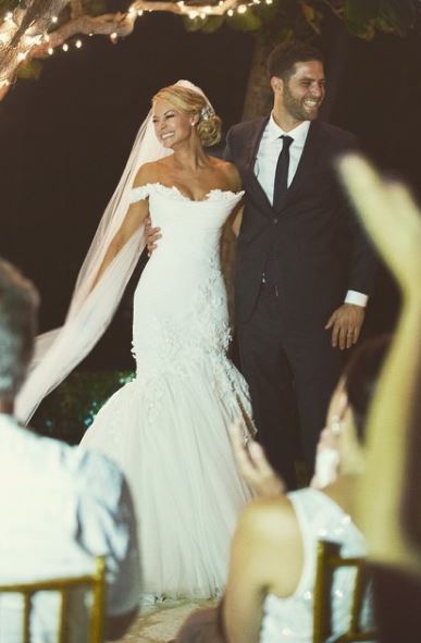 Alyshia Ochse wedding photo
