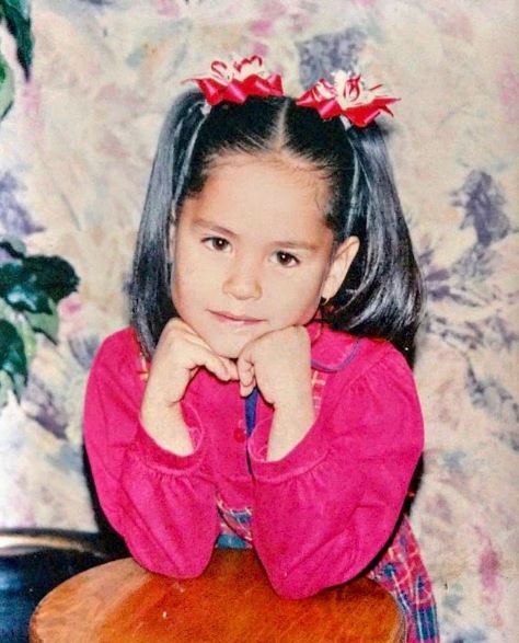 Andrea Meza childhood image