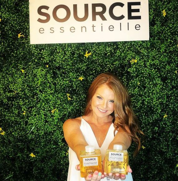 Brandi Redmond promotes products