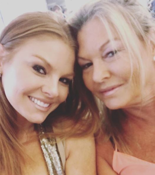 Brandi Redmond with her mother Jana Nace