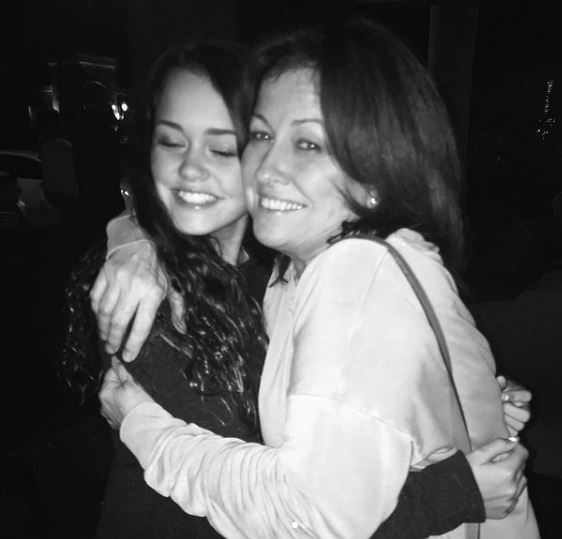 Casey Bishop with her mother Danielle Davis