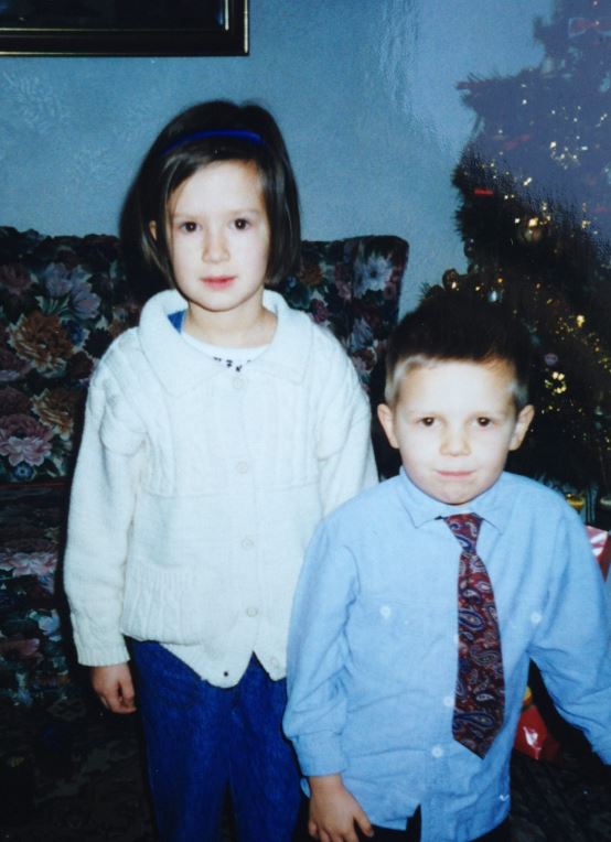 Childhood photo of Jahannah James with her brother