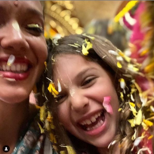 Cleo Buckman Schwimmer visits India with her mother