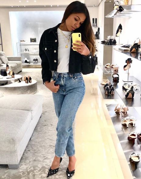 Cora Gauthier is a fashion blogger