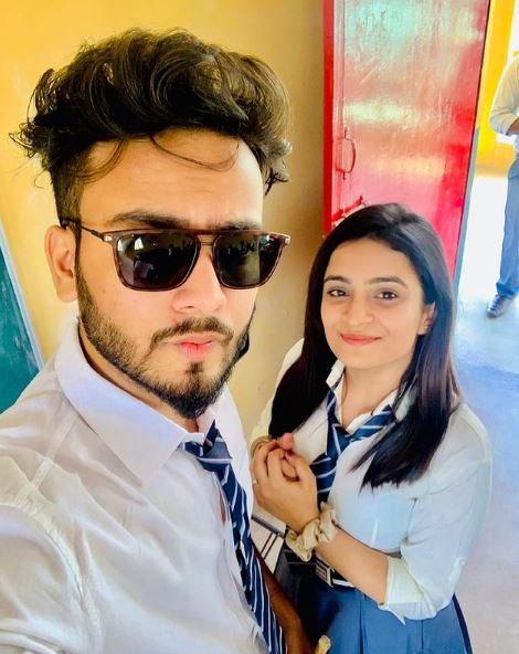 Elvish Yadav with Kirti Mehra