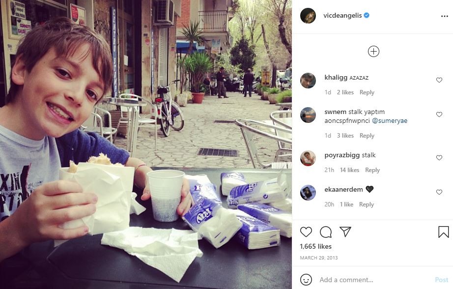 First Instagram post of Victoria de Angelis