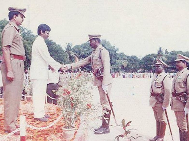 Irai Anbu giving awards to the officers