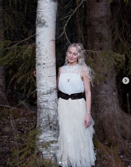 Jonna Jinton loves photoshoots