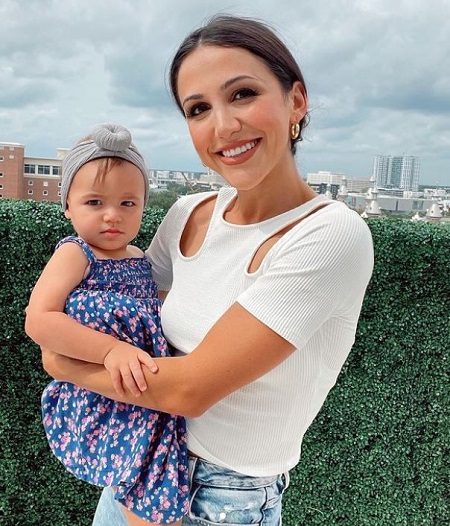 Kat Stickler and her partner Mike Stickler shares a daughter Mary-Katherine together