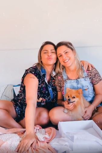 Lucene Duarte with her sister Juliana Lúcia Duarte