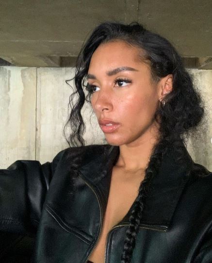 Naomi Sharon wiki