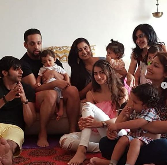 Palak Tiwari with her family