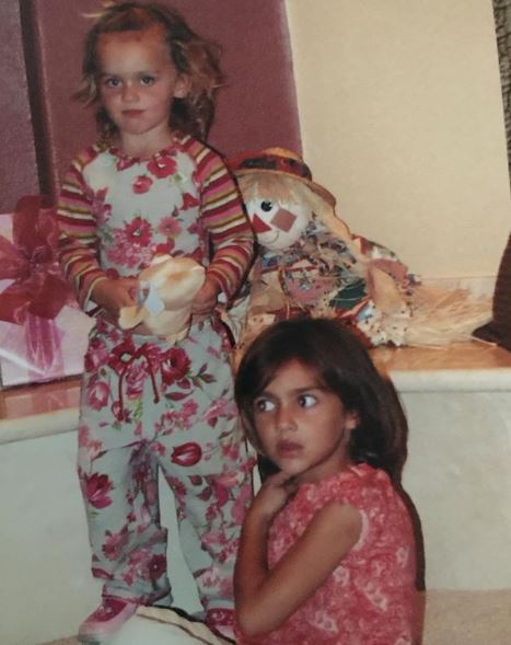 Suede Brooks' childhood picture with her sister India Rae Brooks