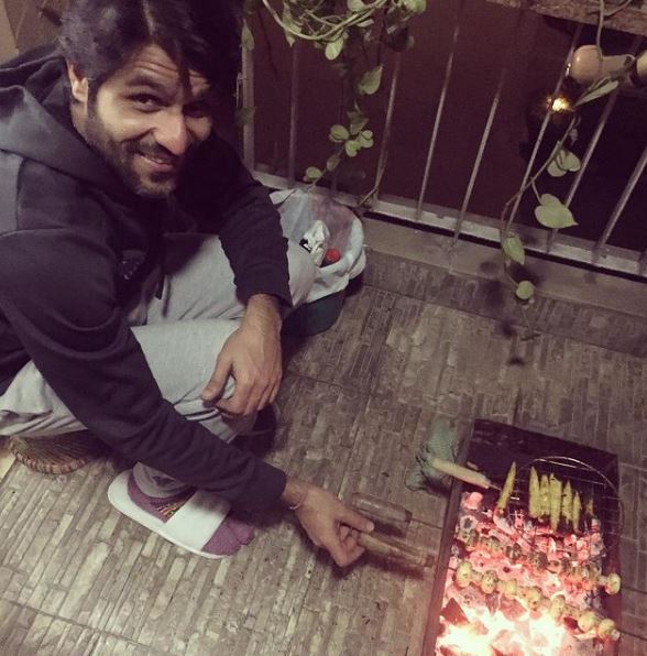 Sunny Hinduja likes barbeque
