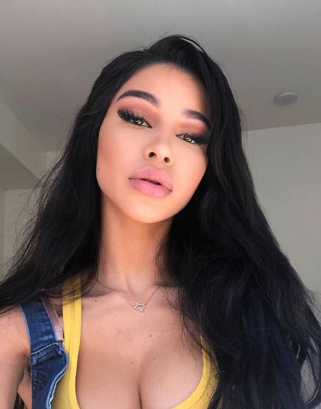 Victoria Vanna bio