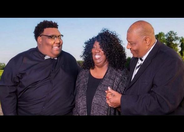 Willie Spence with his father and mother
