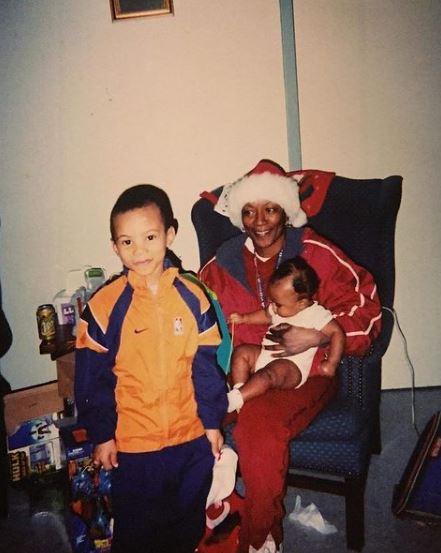 30 Deep Grimeyy with his mother