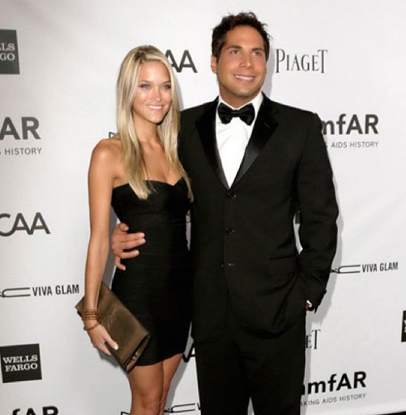 Abbey Wilson attended amFAR event with her boyfriend