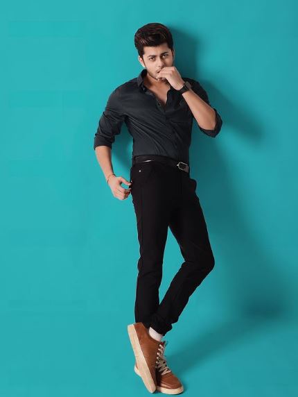 Abhishek Nigam height