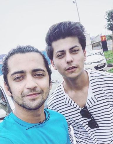 Abhishek Nigam with his best friend Sumedh Mudgalkar