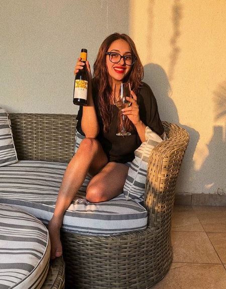 Akansha Ranjan Kapoor consumes alcohol