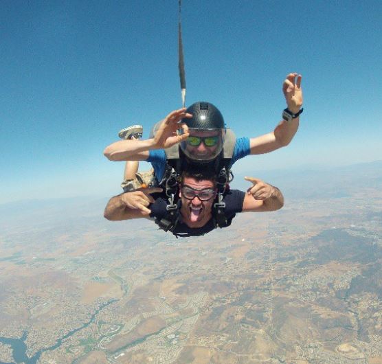 Alex Costa loves sky diving