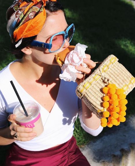 Alicia Agneson is a foodie