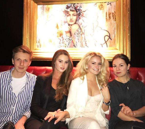 Alicia Agneson with her best friends