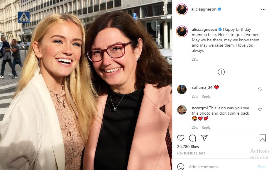 Alicia Agneson with her mother