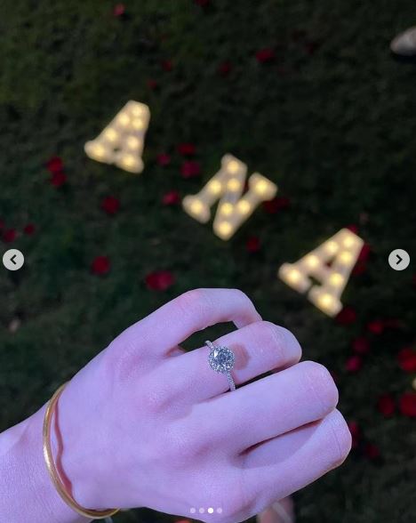 Anastasia Cebulska got engaged