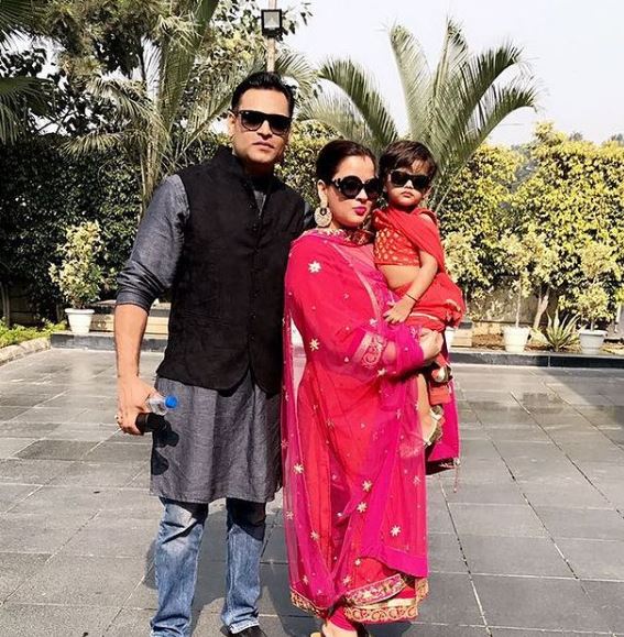 Anil Donde loves traveling with his family