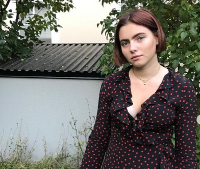 Billie Barker was born on October 11, 1998
