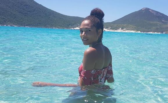 Bruna Inocencio loves swimming