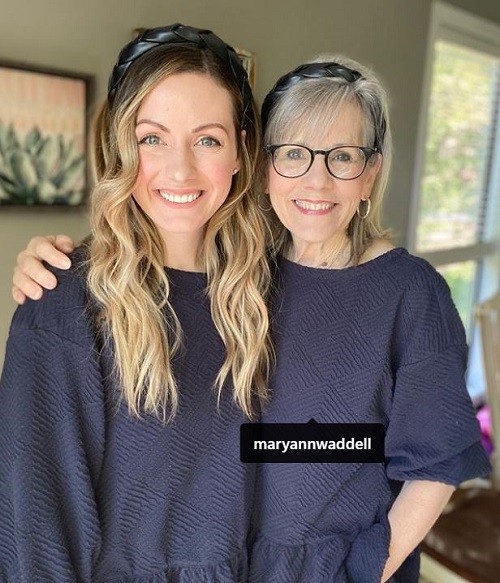 Carly Waddell with her mom Maryann