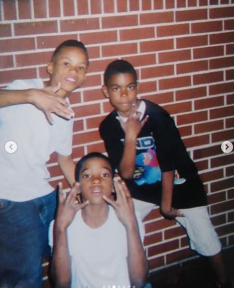 Childhood image of 30 Deep Grimeyy with his siblings
