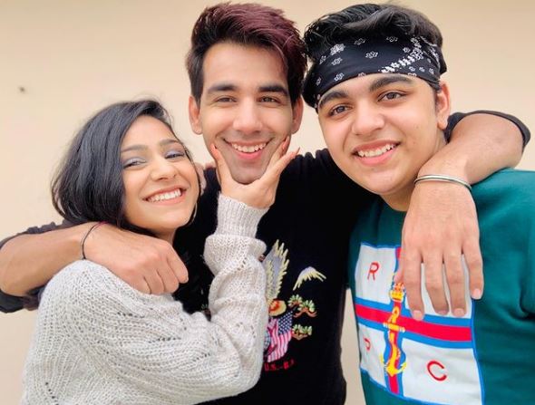 Diksha Sharma with her brothers Rishi Dev and Sanjay Sharma